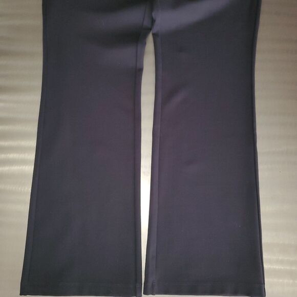 Soft Surroundings Perfect Ponte Bootcut Pull on Pants Black 1X NWT - Picture 3 of 11